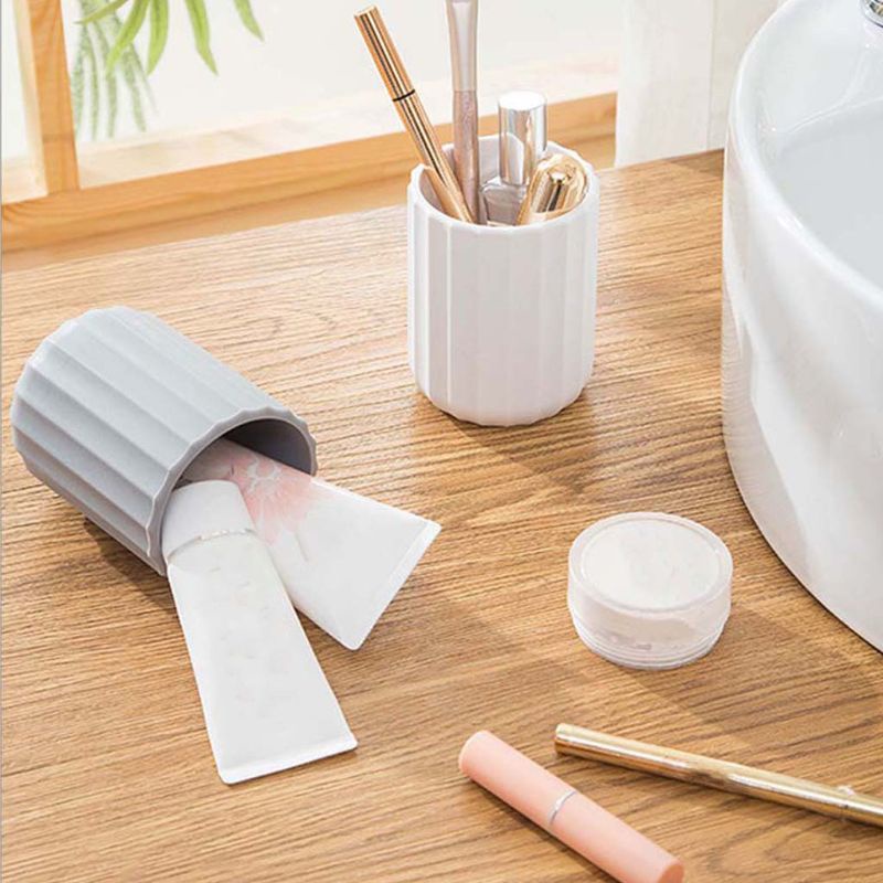 Hộp Đựng Bút / Cọ Trang Điểm Để Bàn Bằng Silicone Tiện Lợi Dành Cho Học Sinh / Văn Phòng