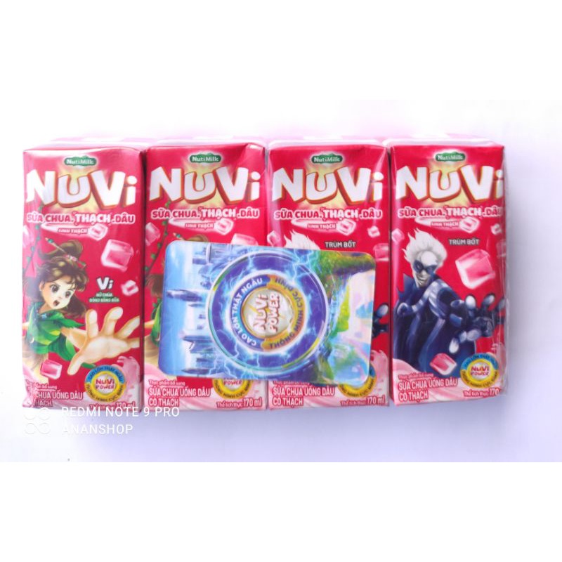 Sữa Nuvi sữa chua uống dâu có thạch lốc 4 hộp x 180ml