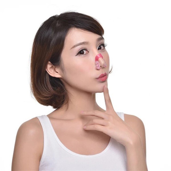 Cây Lăn Mát Xa Mũi Bằng Nhựa Tiện Dụng