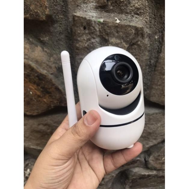 Camera wifi Chuyển động theo người tặng kèm thẻ nhớ