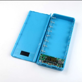 Box sạc dự phòng 8pin hổ trợ sạc nhanh QC 3.0