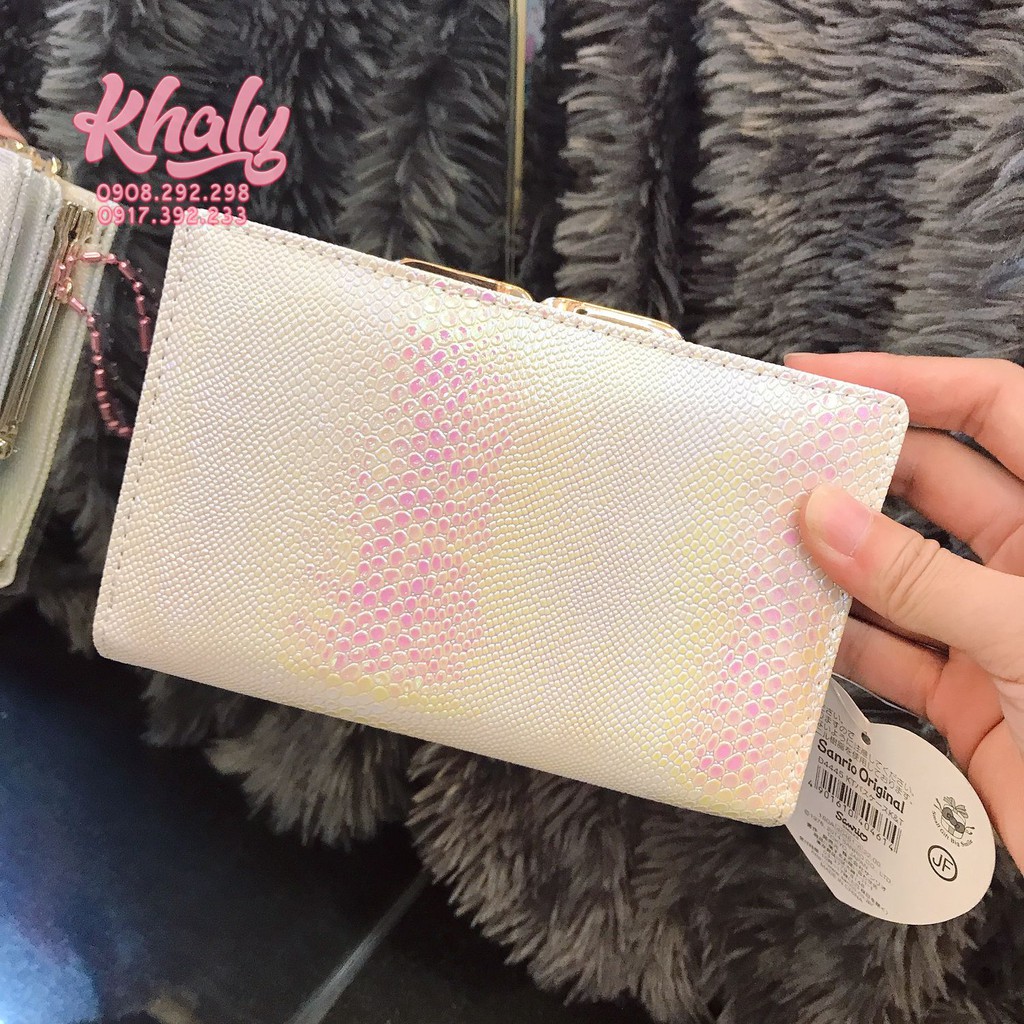 Bóp ví tiền cầm tay nút bật da mềm kiểu ánh kim vân cá sấu icon tim Hello Kitty nhiều ngăn size vừa màu trắng
