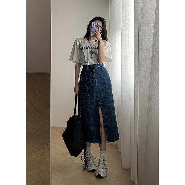 Chân váy jeans dáng dài phong các Hàn Quốc