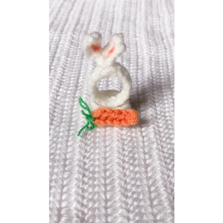 Nhẫn bằng len handmade hình thỏ, cà rốt, tai gấu xinh xắn