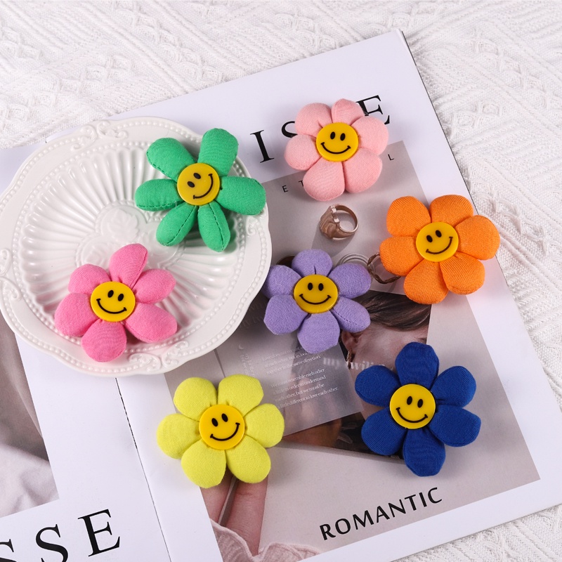 Ghim Cài Áo Hình Hoa Hướng Dương Mặt Cười Nhiều Màu Sắc Dễ Thương Cho Bạn Bè