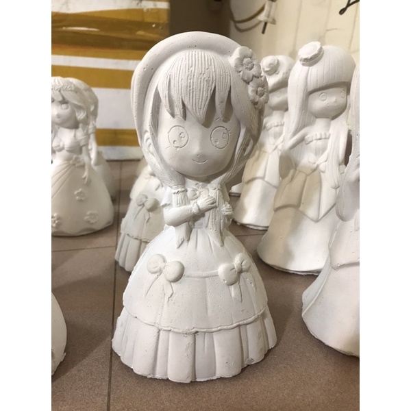 TƯỢNG TÔ MÀU CÔNG CHÚA CHO BÉ