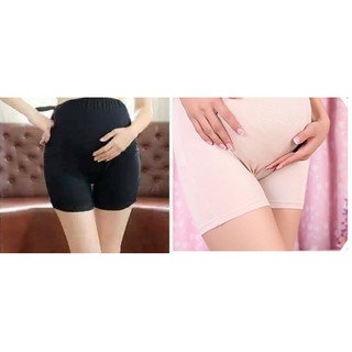 Quần bầu mặc trong váy