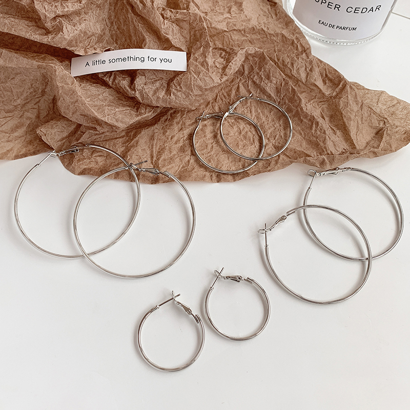 Hoa tai tròn lớn đơn giản thanh lịch thiết kế thời trang