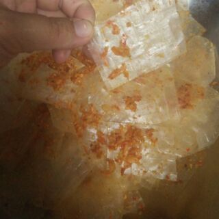 Nửa kg Bánh tráng sate tôm tỏi long an
