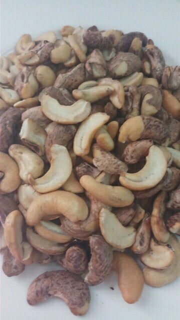 Sỉ 5kg điều lụa Bình Phước(hạt vỡ)