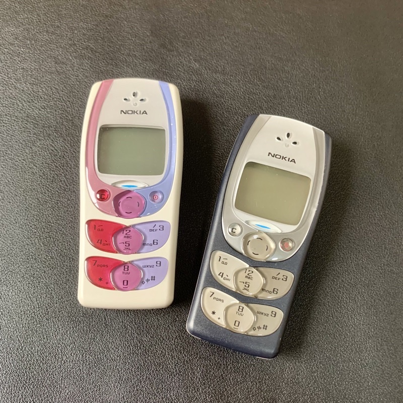 Điện thoại Nokia 2300 Cánh Bướm bảo hành 12 tháng.