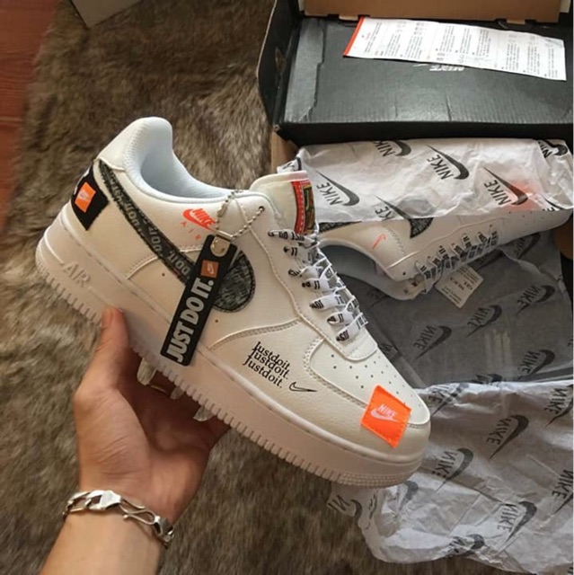 Giày thể thao Air Force Just Do It