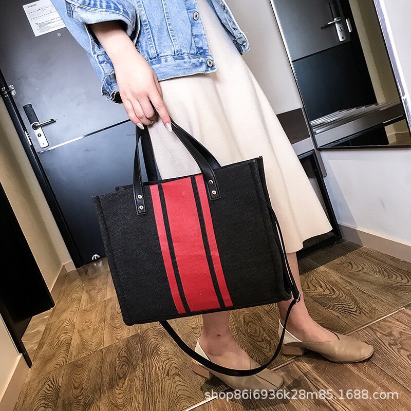 Túi cói thời trang có kèm dây đeo