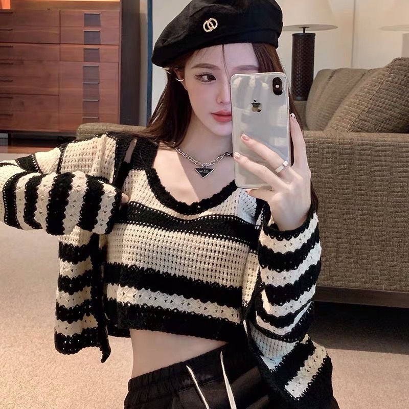 Set áo khoác len cardigan kèm áo hai dây mongtoghi siêu xinh phong cách ullzang Hàn Quốc