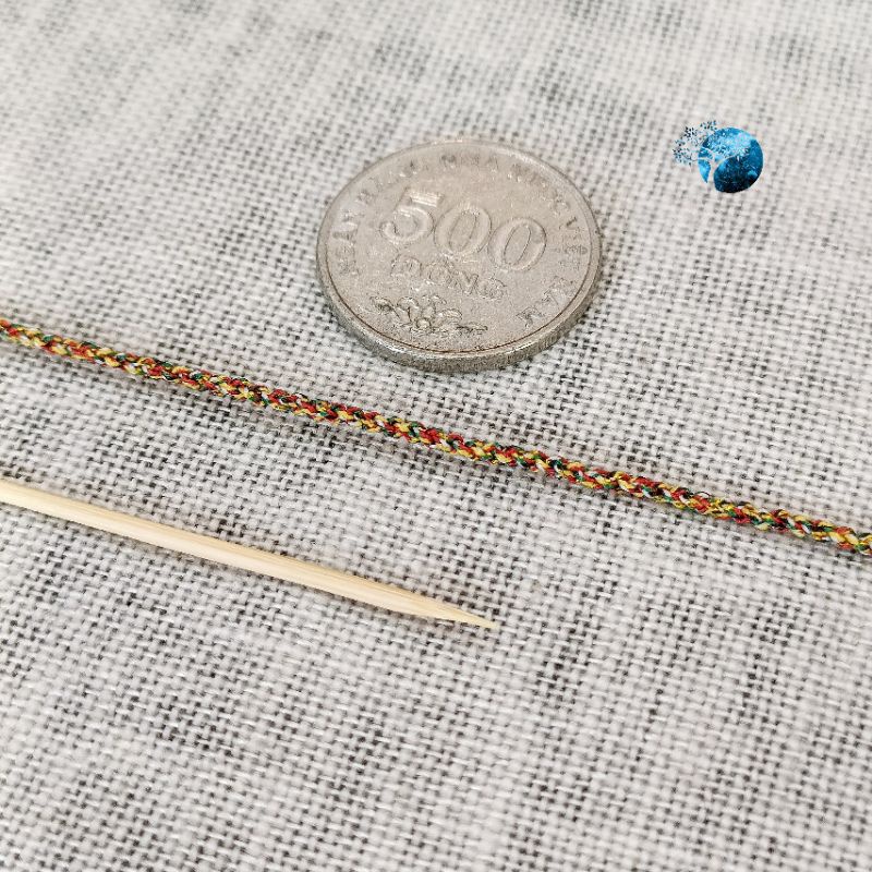 Vòng tay tết dây ngũ sắc