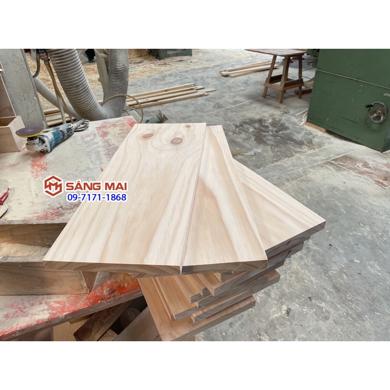 Tấm gỗ thông làm kệ dài 30cm x rộng 20cm x dày 2cm  + láng nhẵn mịn 4 mặt