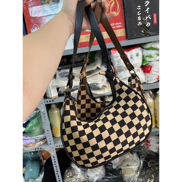 Túi kẹp nách caro vuông giá rẻ - kiểu túi đeo nách đi chơi đẹp