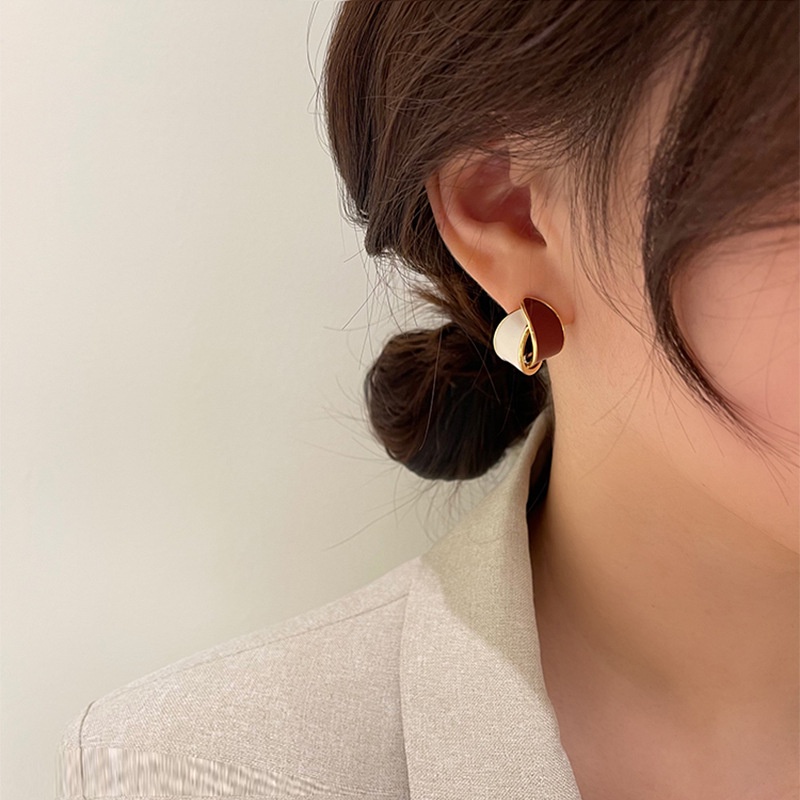 Đôi hoa tai mạ bạc 925 họa tiết hình học thời trang sành điệu dành cho nữ