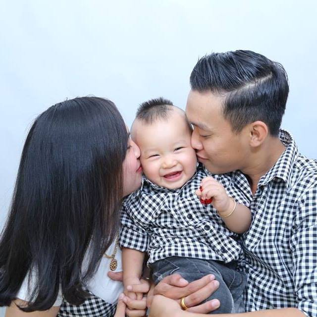 SÉT GIA ĐÌNH CARO TRẮNG ĐEN  SIÊU ĐẸP