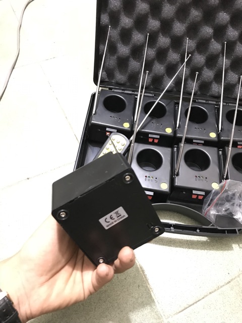Bộ kích pháo điện 8 đế dùng pin 9v có anten