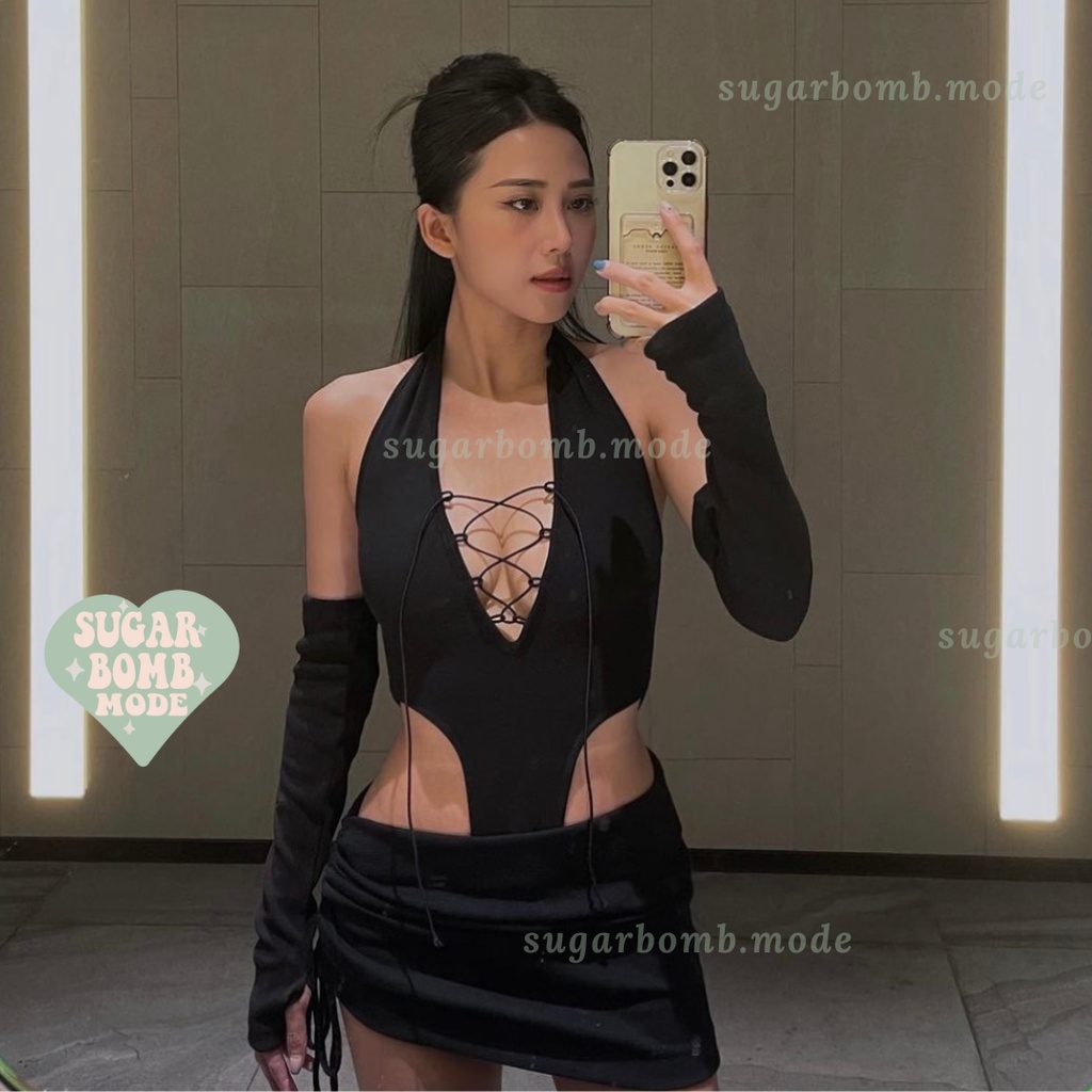 Set Đồ Nữ Đi Chơi Sang Chảnh Áo Croptop Tay Dài Dây Chéo Chân Váy Ngắn Đen Rút Dây Tôn Dáng Ôm Body Sugarbomb.mode