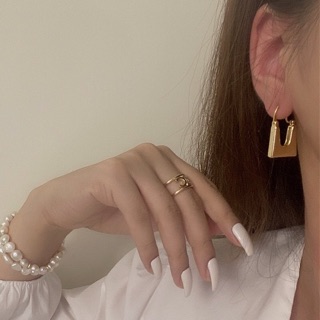 Bộ sưu tập khuyên hoops