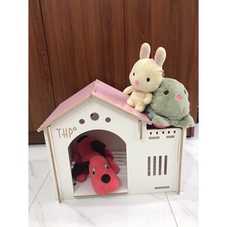 THM001 Size<5kg] Nhà gỗ min cao cấp, mái hồng xinh xăn cho bé cưng