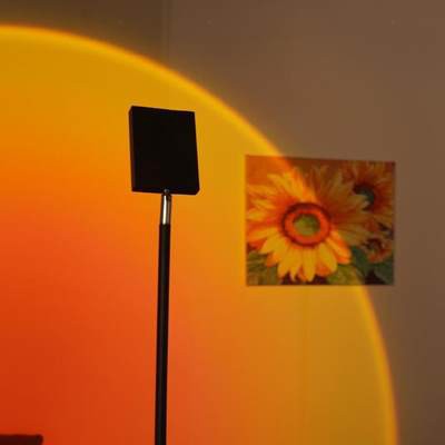 Đèn sàn Giấc Mơ mặt trời lặn đèn phòng ngủ Sản phẩm mới Net Màu Đỏ chụp ảnh Đèn Chiếu Sáng Cá Tính Nền tường trang trí á