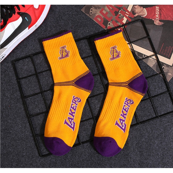 Vớ NBA LAKERS cao cổ phong cách bóng rổ Nam Nữ thể thao, năng động.