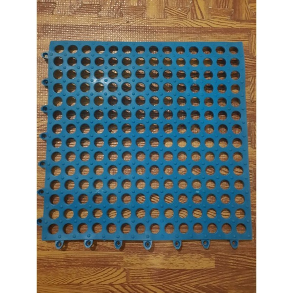 Miếng lót chuồng giúp thỏ không lọt chân, đau chân to 30x30cm