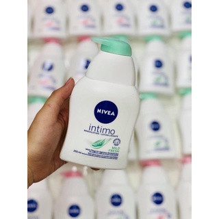 DUNG DỊCH VỆ SINH PHỤ NỮ NIVEA