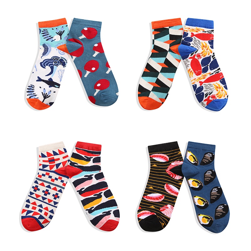 Set 2 Đôi Vớ Cổ Ngắn In Họa Tiết Hoạt Hình Vui Nhộn Thoải Mái Cho Nữ