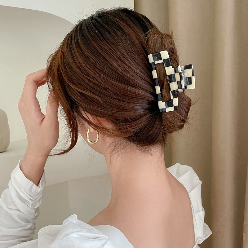 Kẹp Tóc Hình Cá Mập Màu Trắng Đen Phong Cách Hàn Quốc