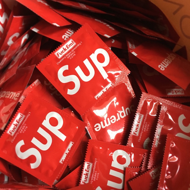 Khăn ướt Supreme