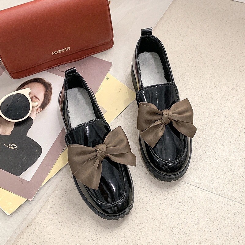 Giày lười da bóng kèm nơ bảng to hai màu siêu đẹp