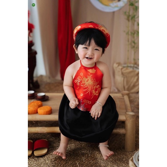 Yếm gấm trang phục tết trung thu