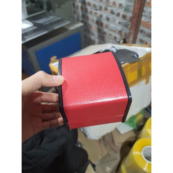 Hộp đồng hồ cao cấp bán từ 100 hộp