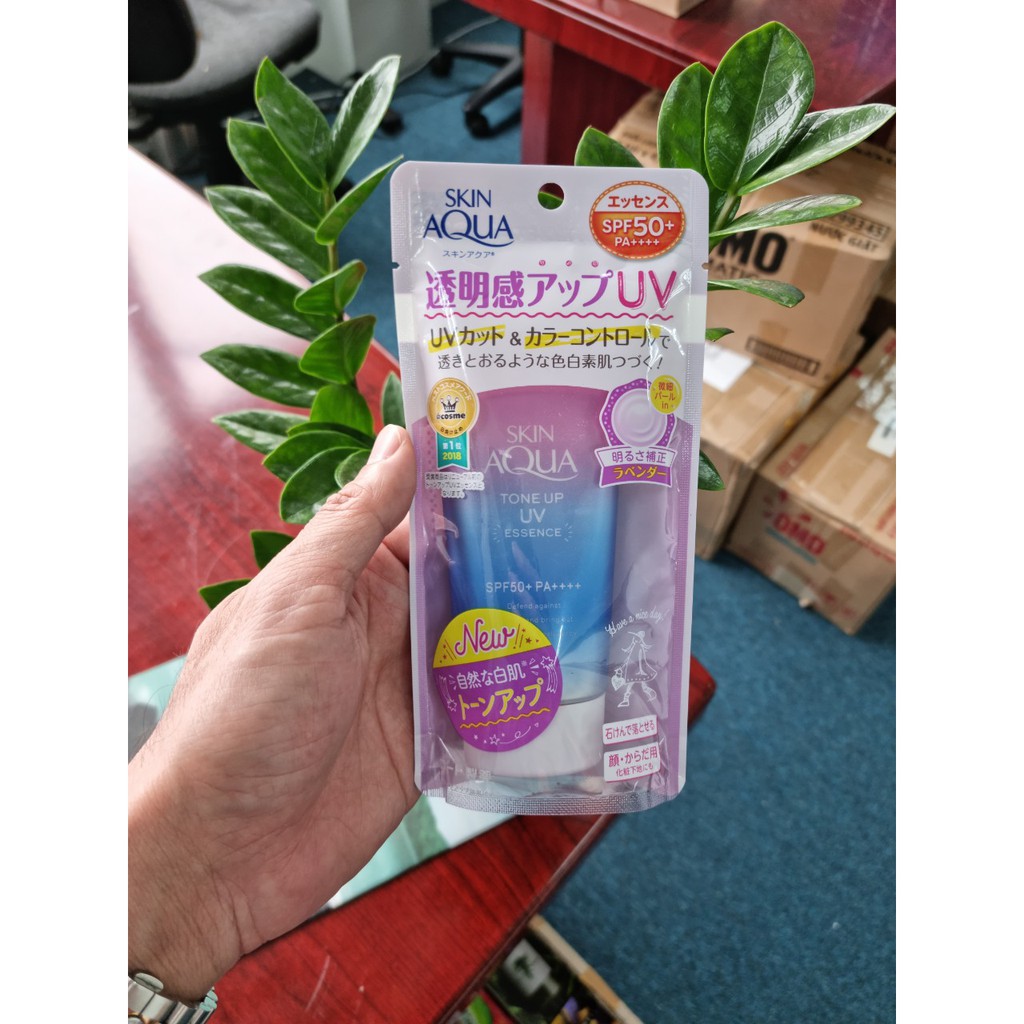 Kem chống nắng Sunplay Skin Aqua Tone Up UV Essence SPF50/PA+++ 80ml - Hàng Nhật
