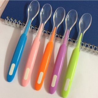 Thìa silicon sâu lòng siêu mềm cho bé ăn dặm