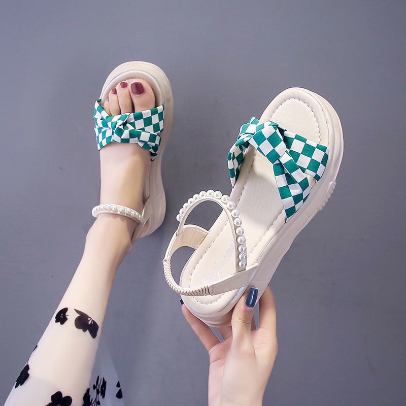 Giày Sandal Đế Mềm Dày Dặn Chống Mòn Đính Ngọc Trai Thời Trang Dành Cho Nữ