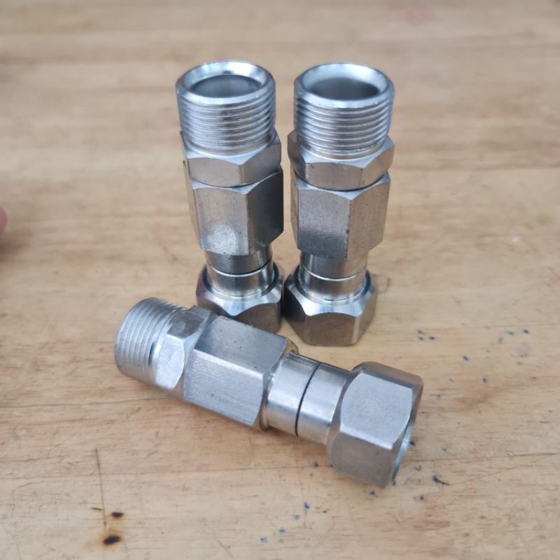 Khớp chống xoắn dây xịt máy rửa xe chân ren 22mm/ Khớp chống xoắn dây Inox