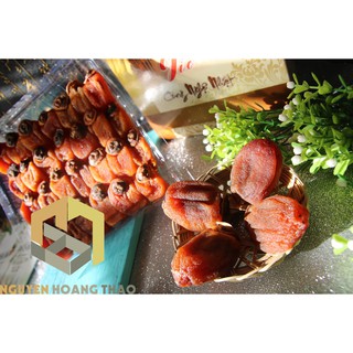 Hồng trứng treo gió cuối mùa