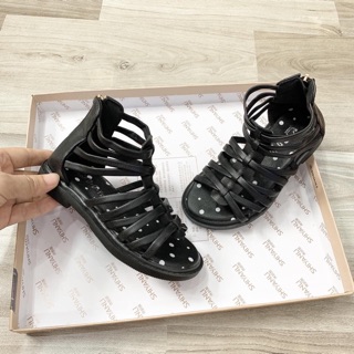 Sandal chiến binh