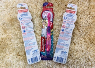 Bàn chải đánh răng colgate trẻ em