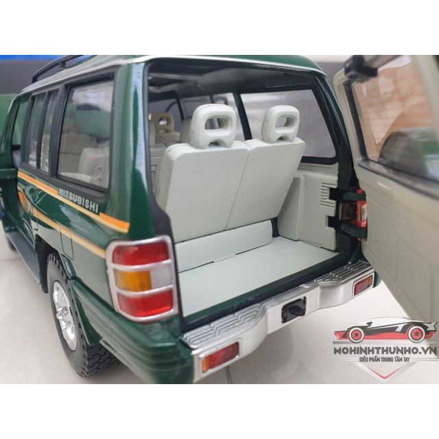 Xe mô hình Mitsubishi Pajero 1998, tỉ lệ 1:18