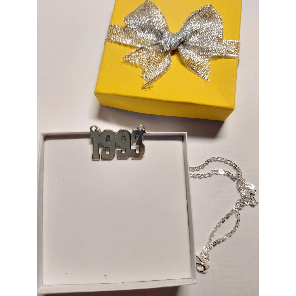 FREE SHIP DÂY CHUYỀN CHO NỮ KHẮC NĂM SINH THEO YÊU CẦU BẠC TA