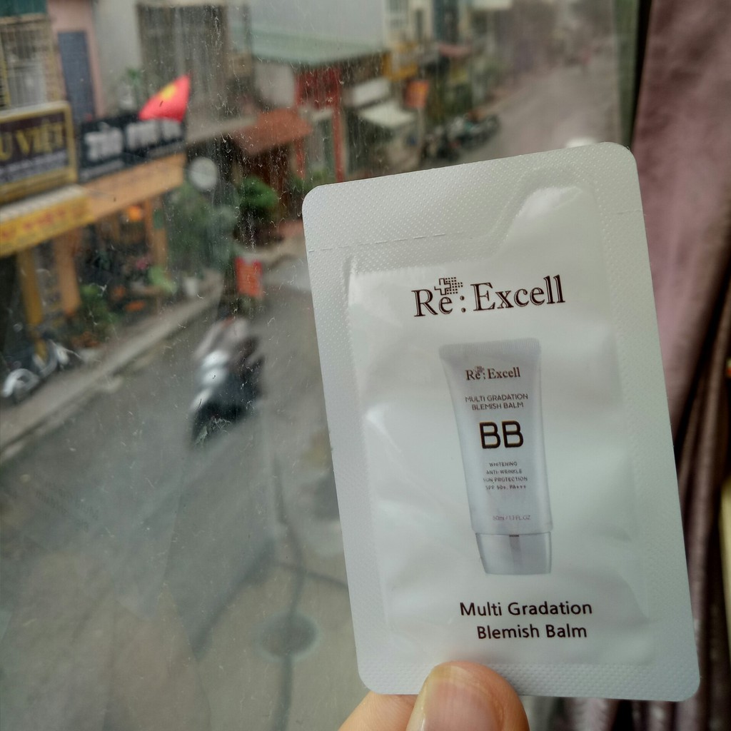 Gói Kem nền Bbcream Re:Excell Multi Gradation Blemish Balm R&B chống nắng, che khuyết điểm và làm kem lót | BigBuy360 - bigbuy360.vn