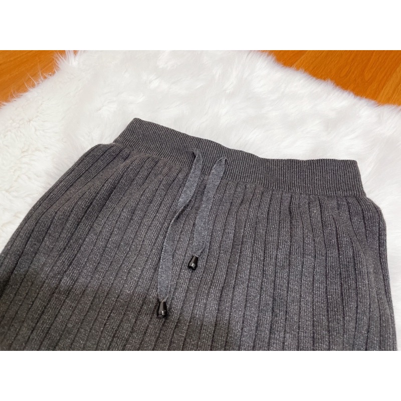 Chân váy len, dáng midi công sở T36