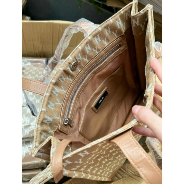 Túi Tote đeo vai thời trang