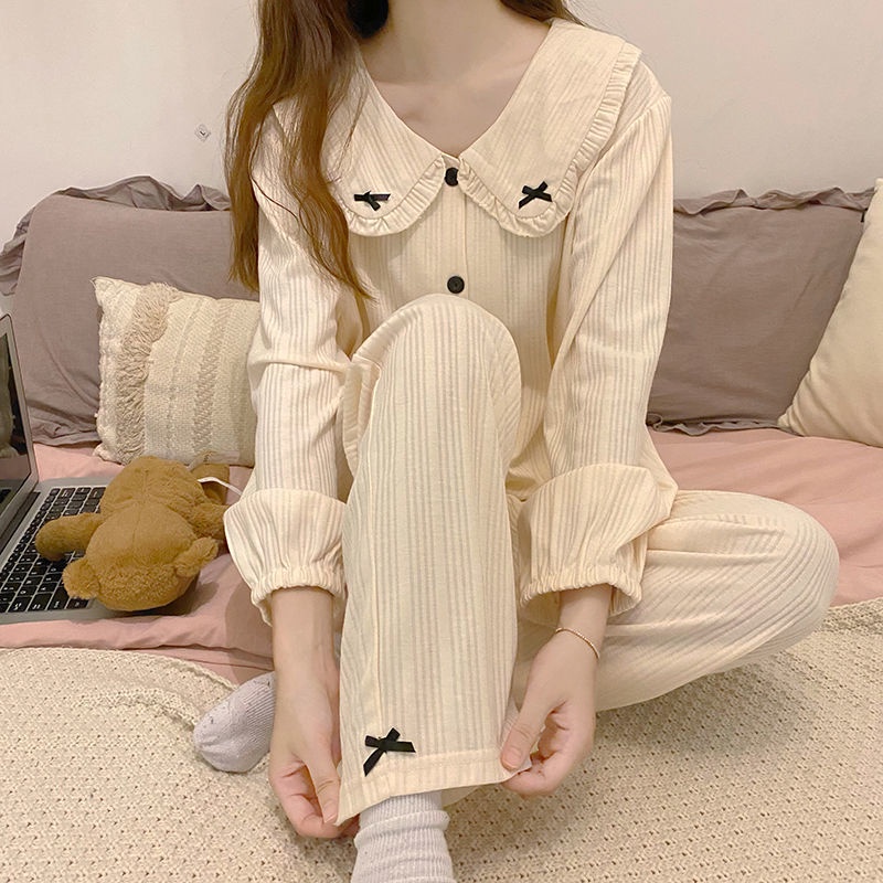 Bộ đồ ngủ có áo tay dài màu trơn dễ thương dành cho nữ